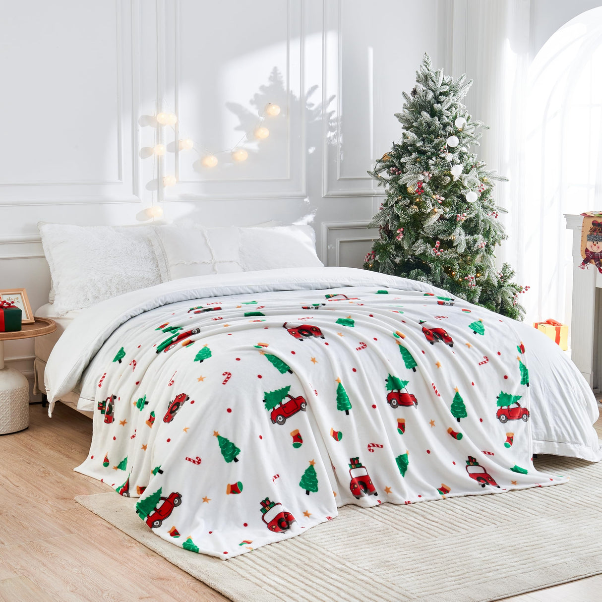 Edenleaf Christmas Blanket Soft Cozy White Throws with Holiday Themed Print, Christmas Throw Blankets for Couch Bed Decoration, Fuzzy Warm Winter 50"x60" (White) Edenleaf