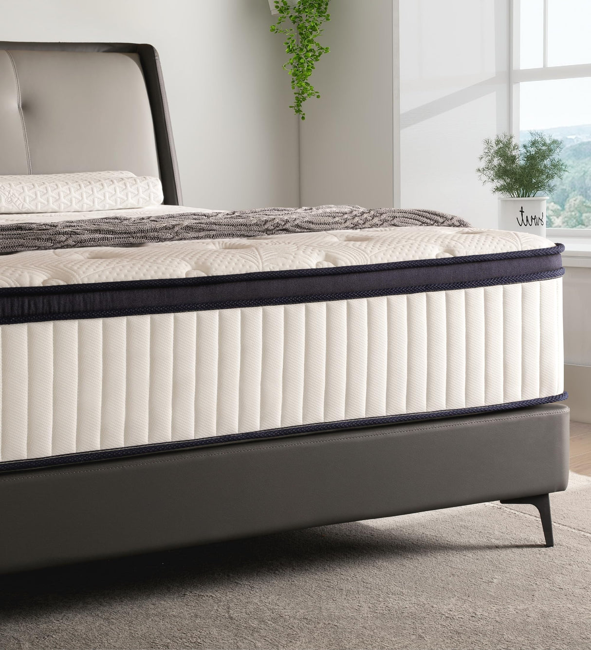 Konuzu Queen Mattress,12 Inch Queen Size Mattresses Memory Foam Hybrid White Mattress in a Box,with Provide Support and Improve Sleep Mattresses,Medium Firm Konuzu