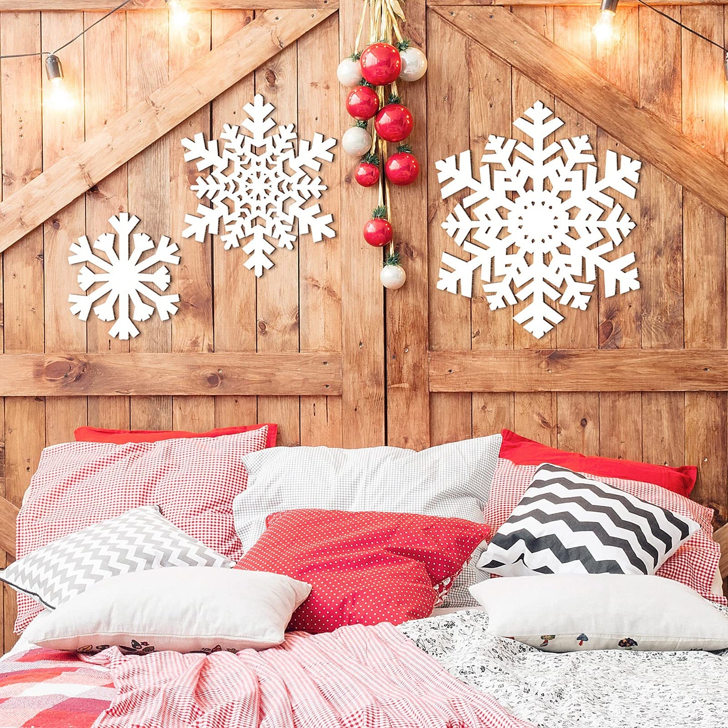 Jetec 3 Pieces Christmas Snowflake Wooden Sign Decoration for Wall Snowflake Shape Sign 3 Sizes Snowflake Hanging Plaques Rustic Wood Wall Holiday Decor for Bedroom Living Room (White, Vivid Style)