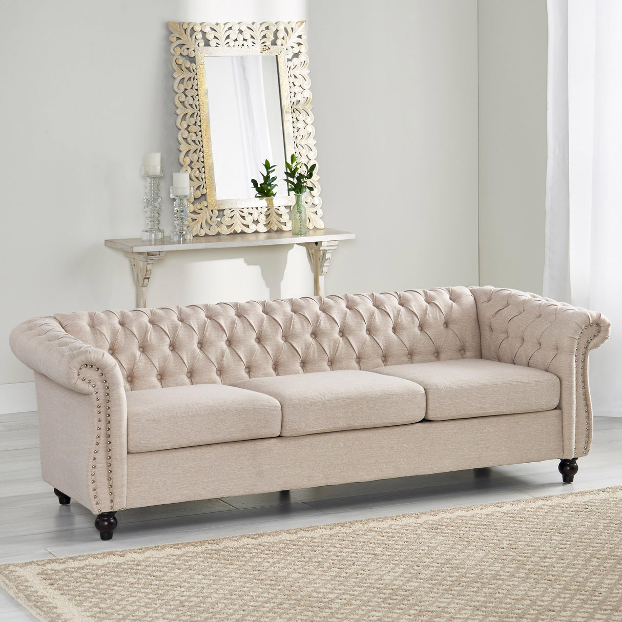 roomfitters Elegant Chesterfield Sofa with Fabric Upholstery and Turned Legs, Luxurious Sofa for Living Room and Bedroom, Beige Fabric roomfitters