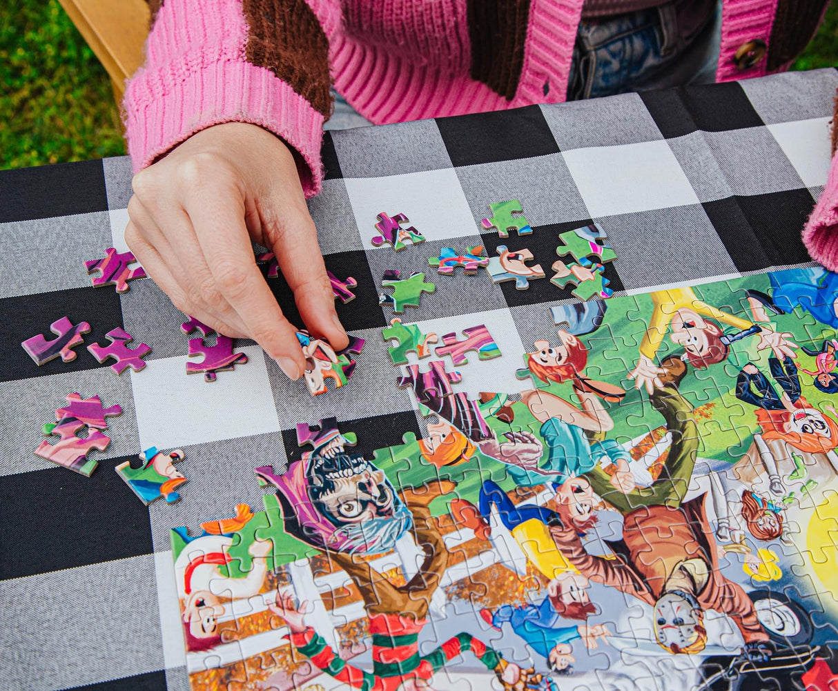 Horror Attack 1000-Piece Jigsaw Puzzle | Fun Brain Teaser, Toys & Games for Adults | 28 x 20 Inches Toynk