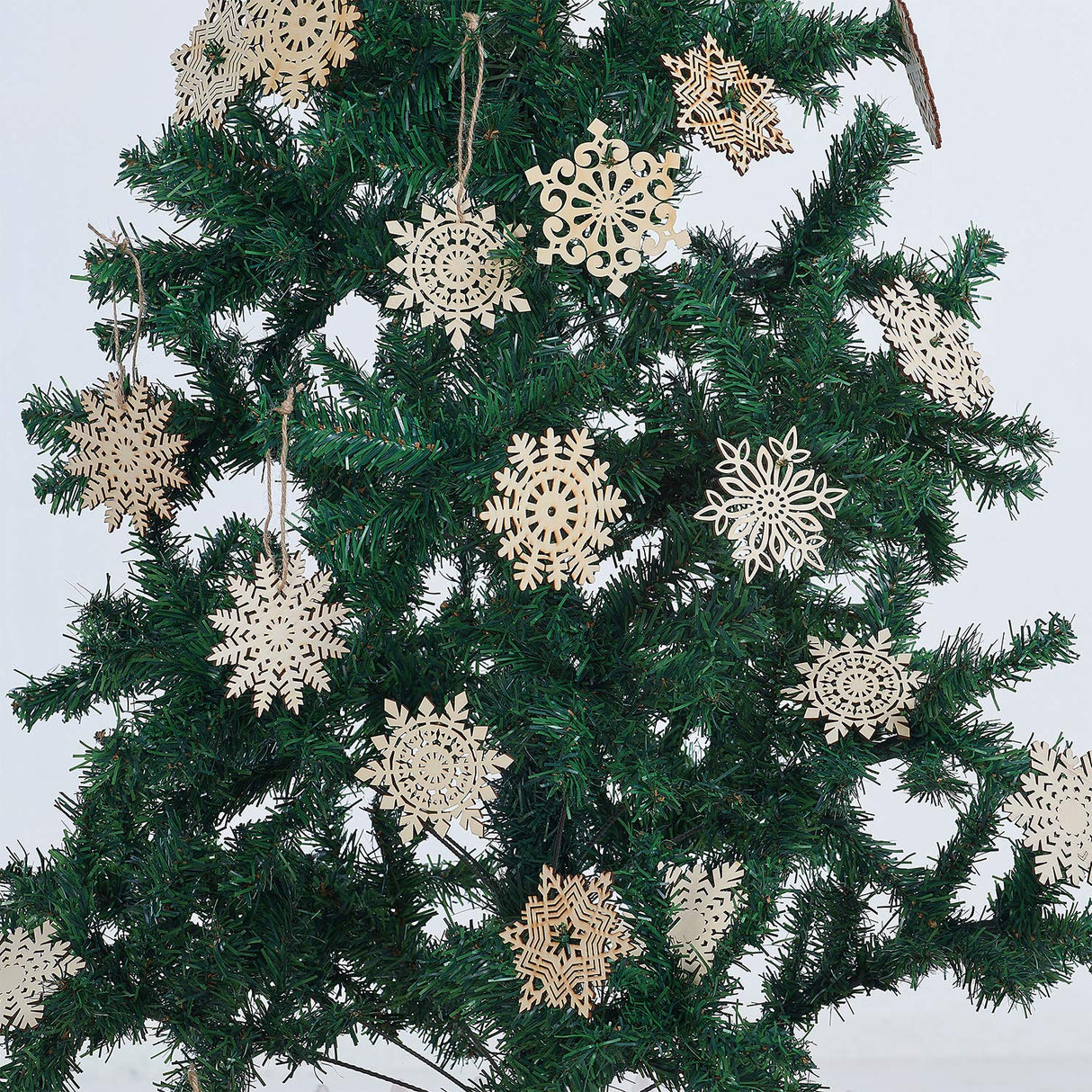 N&T NIETING 27pcs Wooden Snowflakes Shaped Embellishments Hanging Ornaments for Christmas Decoration N&T NIETING