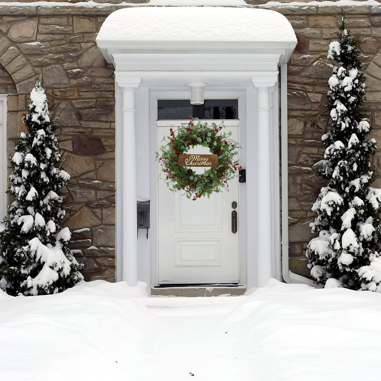 Christmas Wreath, Christmas Wreaths for Front Door,Artificial Christmas Wreath with Sparkling Leaves and Pine Needles are paired with Plump Pine and red Berries,Wreath for Indoor Wall Window Decor. Furisin