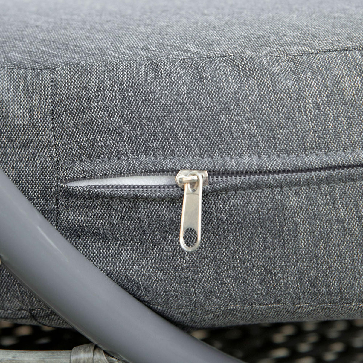 Outsunny Wicker Egg Chair, 360 Rotating Indoor Outdoor Boho Basket Seat with Cushion and Pillows for Backyard, Porch, Patio, Garden, Handwoven All-Weather PE Rattan, Steel Frame, Gray Outsunny