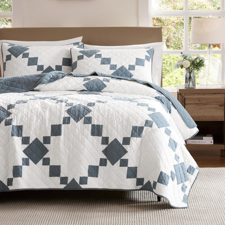 WDCOZY 100% Cotton Quilt Queen Size, Lightweight Reversible Gingham Patchwork Bedding Set with 2 Pillow Shams, Blue Block Pattern Farmhouse Bedspread Shabby Chic Coverlet Thin Comforter All Seasons WDCOZY