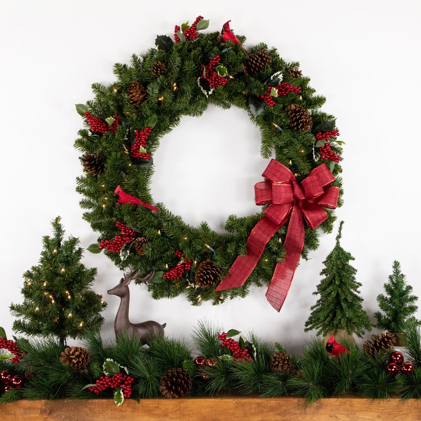 Northlight Pre-Lit Canadian Pine Artificial Christmas Wreath - 36" - Clear Lights