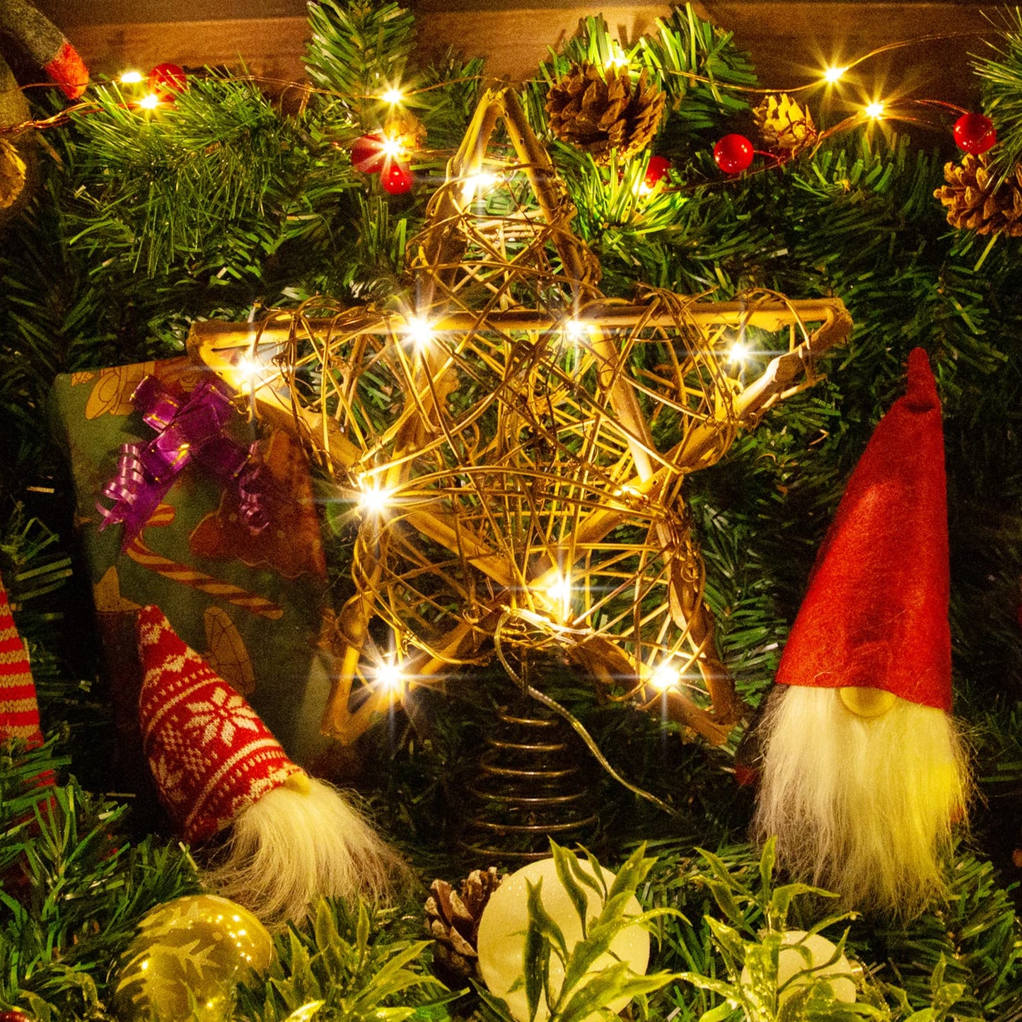 Christmas Tree Topper Farmhouse Christmas Decor Christmas Tree Decorations Rattan Natural Christmas Tree Star with 10 Warm LED Lights for Rustic Christmas Ornaments Holiday Seasonal Decoration 10 Inch