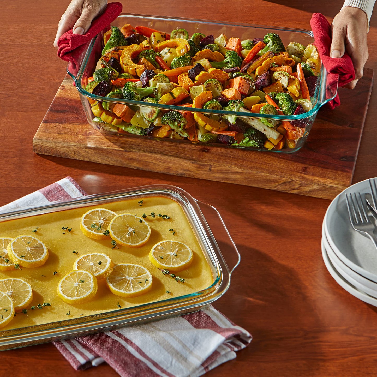 Pyrex Deep 5.2-Qt (9"x13") 2-in-1 Glass Baking Dish with Glass Lid, Extra Large Rectangular Baking Pan For Casserole & Lasagna, Dishwasher, Freezer, Microwave and Pre-Heated Oven Safe