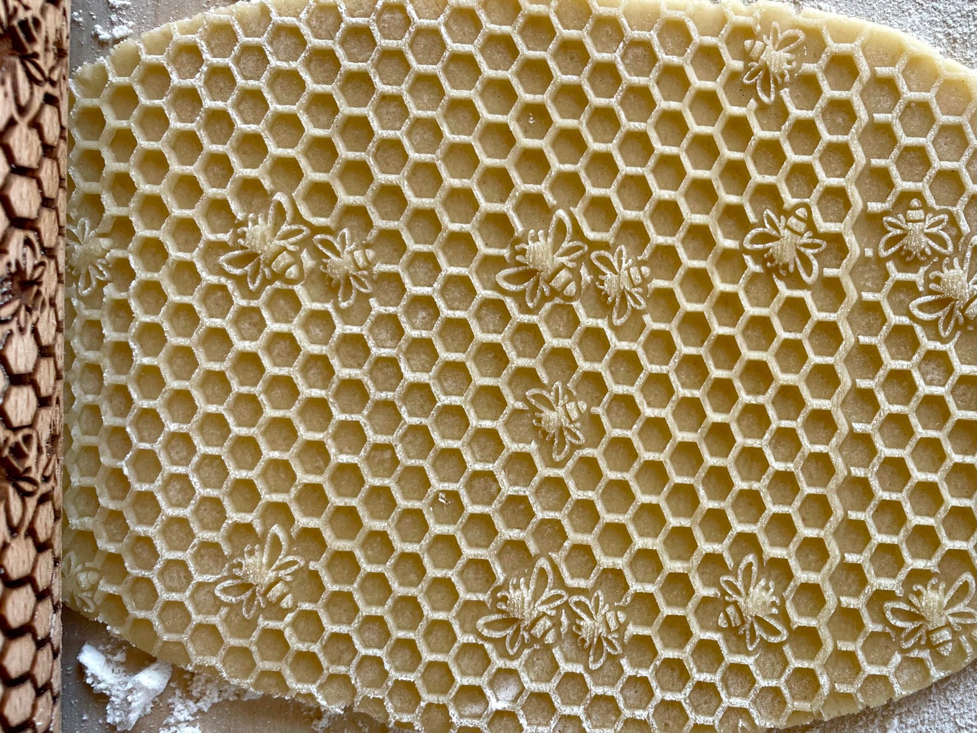 BEEHIVE Embossing Rolling Pin with Pattern. Laser Engraved Embossing Dough Roller for Homemade Cookies and Pottery by Algis Crafts - WoodArtSupply