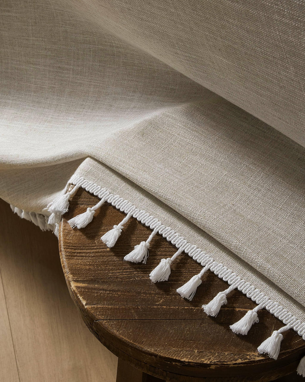 ZeeMart Contrast Linen Table Cloth Rectangle Table Cloths 60x84 Inch Brown, Farmhouse Style Heavy Weight Beige Tablecloth, Water Resistant Burlap Tablecloths ZeeMart