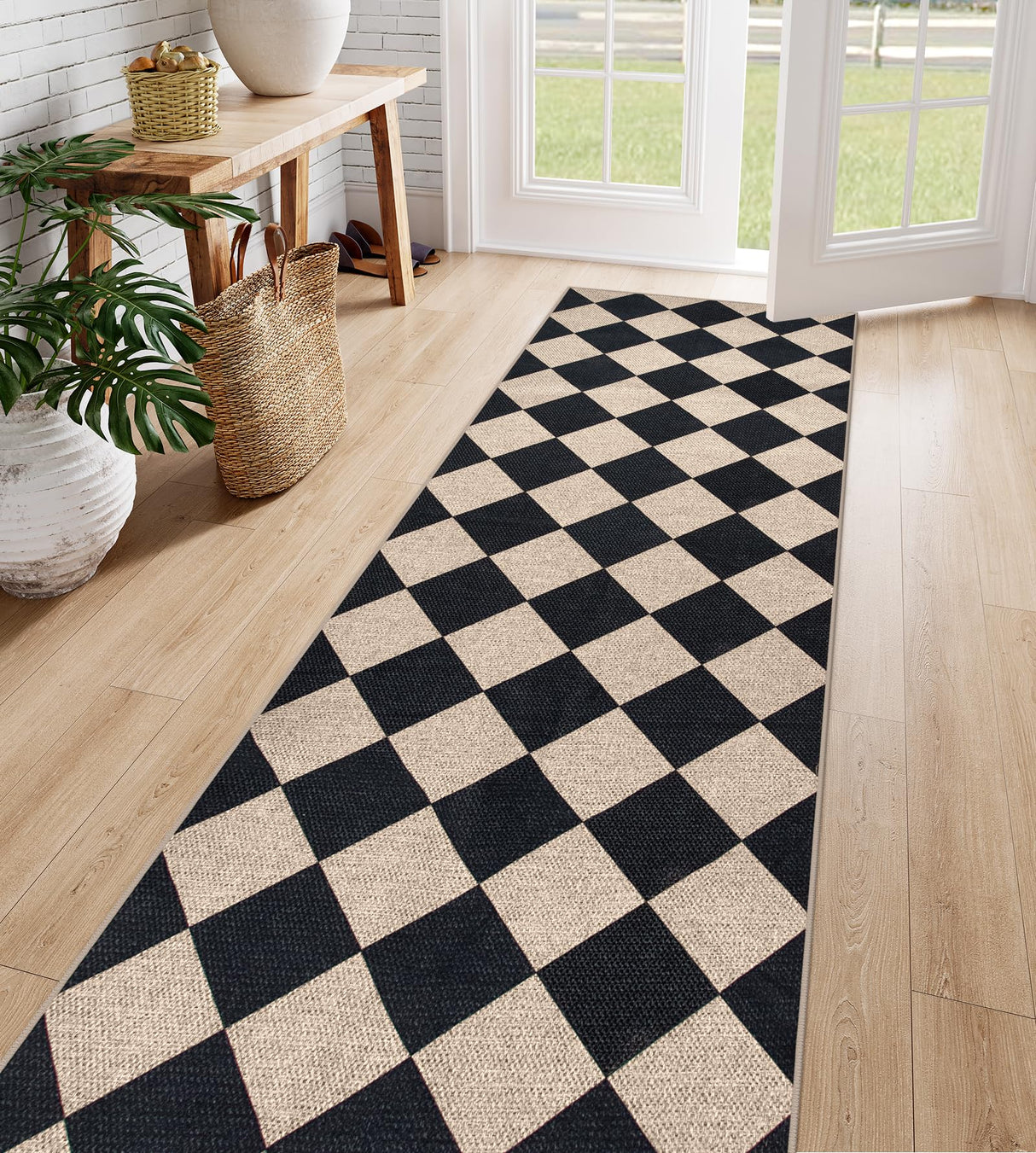 Lahome Checkered Easy Jute Runner Rug, 2x8 Hallway Kitchen Runner Rug Non Slip Washable Outdoor Carpet for Entryway Indoor, Checkerboard Black Indoor Outdoor Carpet for Hallway 8ft Entry Lahome