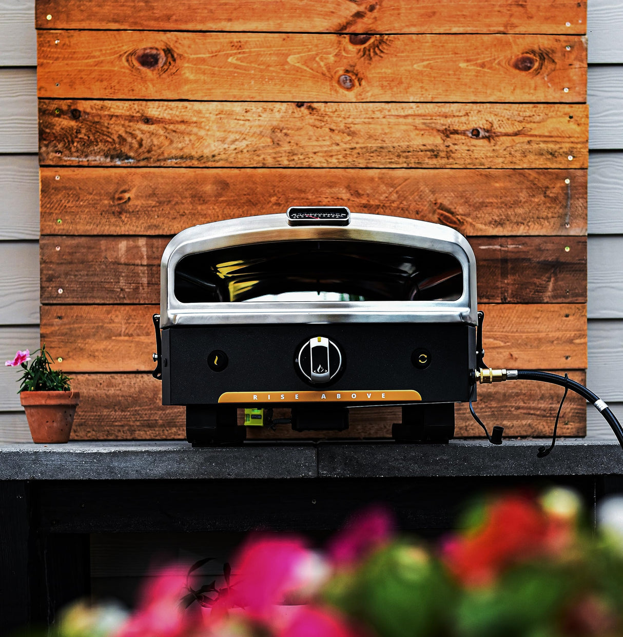 Halo Versa 16 Propane Gas Outdoor Pizza Oven with Rotating Cooking Stone | Portable Appliance for all Outdoor Kitchens HALO