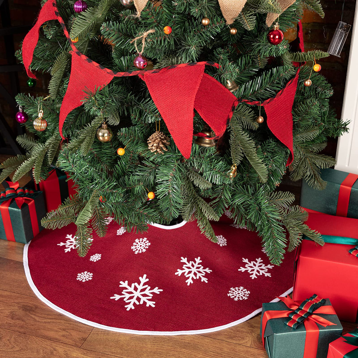 MACTING Christmas Burlap Tree Skirt, 30 Inch Red Countryside Tree Skirt with White Snowflake Printed, Small Rustic Tree Mat for Home Party Holiday Winter Indoor Xmas Decorations MACTING