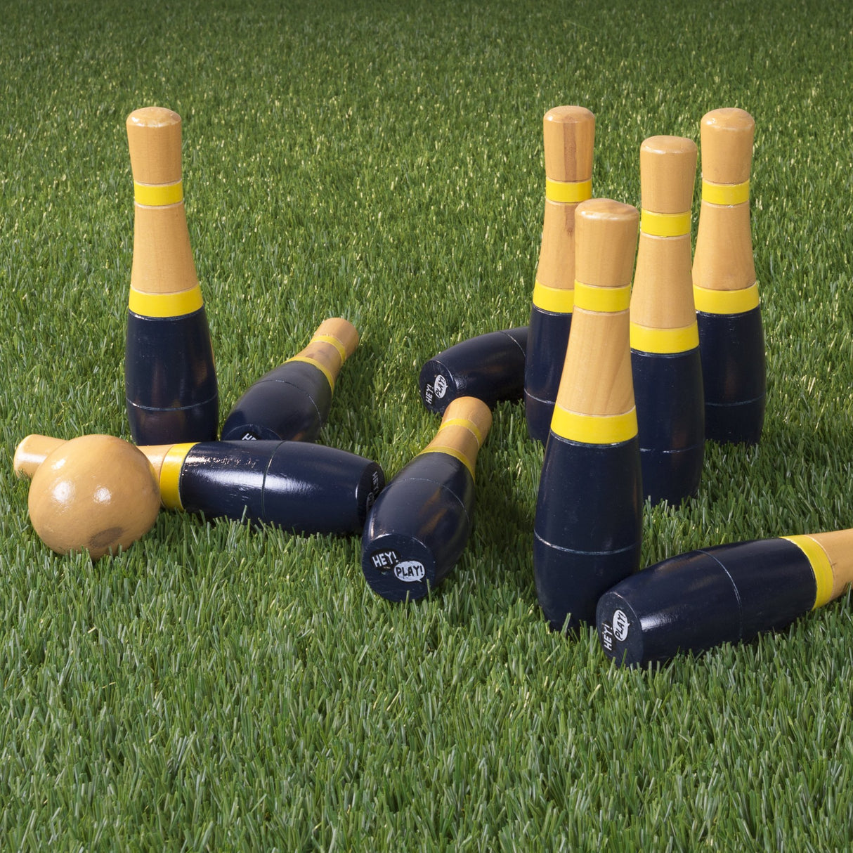 Wooden Lawn Bowling - Adults and Kids Bowling Set with 10 Pins, 2 Balls, Carry Bag - Indoor and Outdoor Games - Bowling and Skittle Yard Games (Black) Hey! Play!