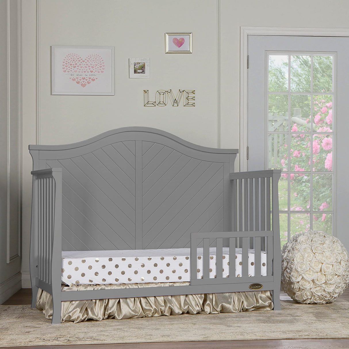 Dream On Me Kaylin 5-in-1 Convertible Crib in Greenguard Gold Certified Dream On Me