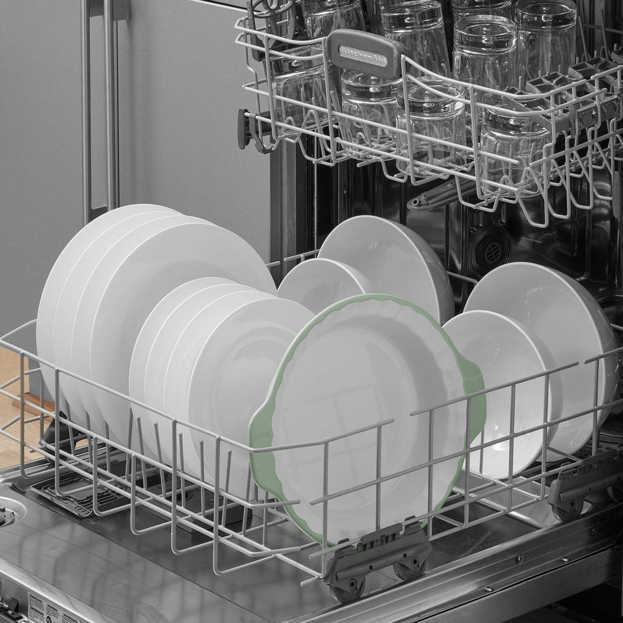 KitchenAid Vitrified Stoneware Pie Plate, 9-Inch, Pistachio KitchenAid