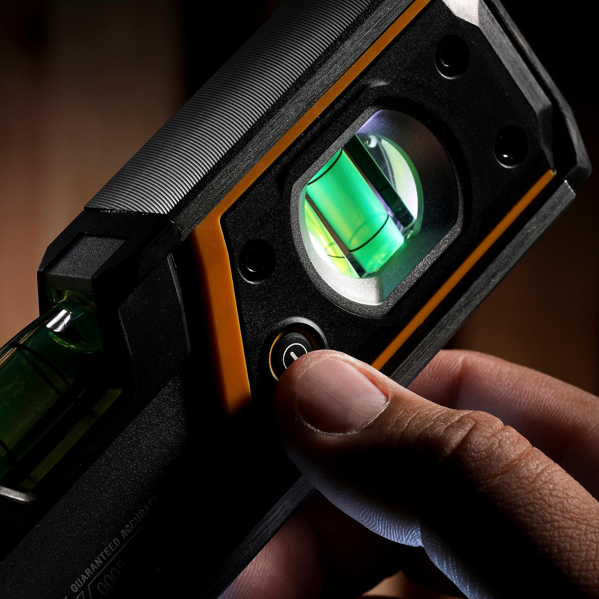 ToughBuilt 9-in Lighted Magnetic Box Level - (TB-H2-L-9LH-M) ToughBuilt