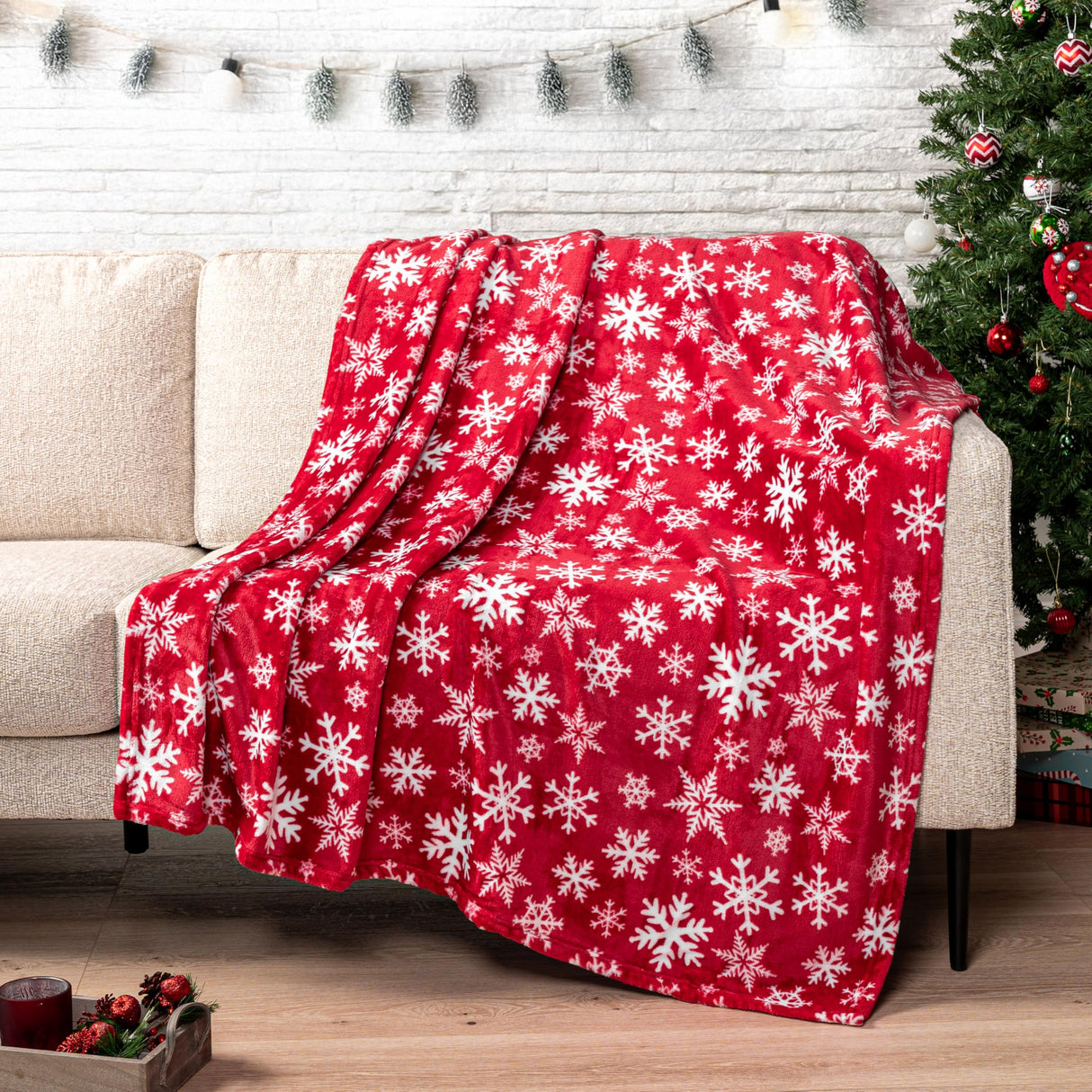 PAVILIA Christmas Throw Blanket | Red Snowflake Christmas Fleece Blanket | Soft, Plush, Warm Winter Cabin Throw, 50x60 (Red/White Snowflake) PAVILIA