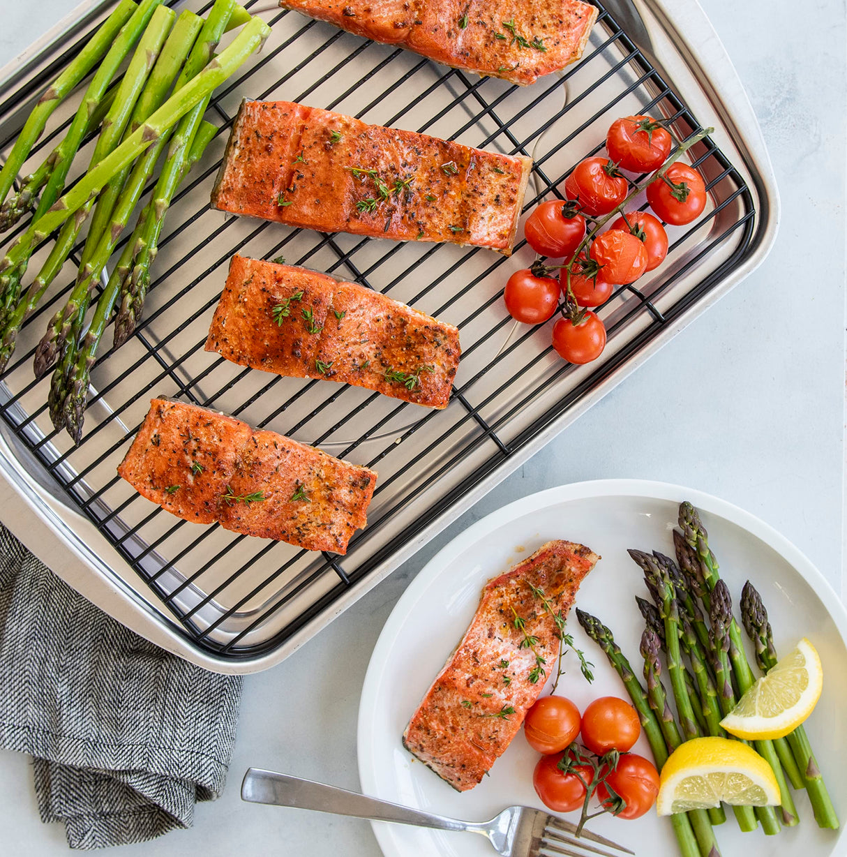 Nordic Ware Oven Crisp Baking Tray, 17.10 x 12.40 x 1.40 inches, Natural Nordic Ware