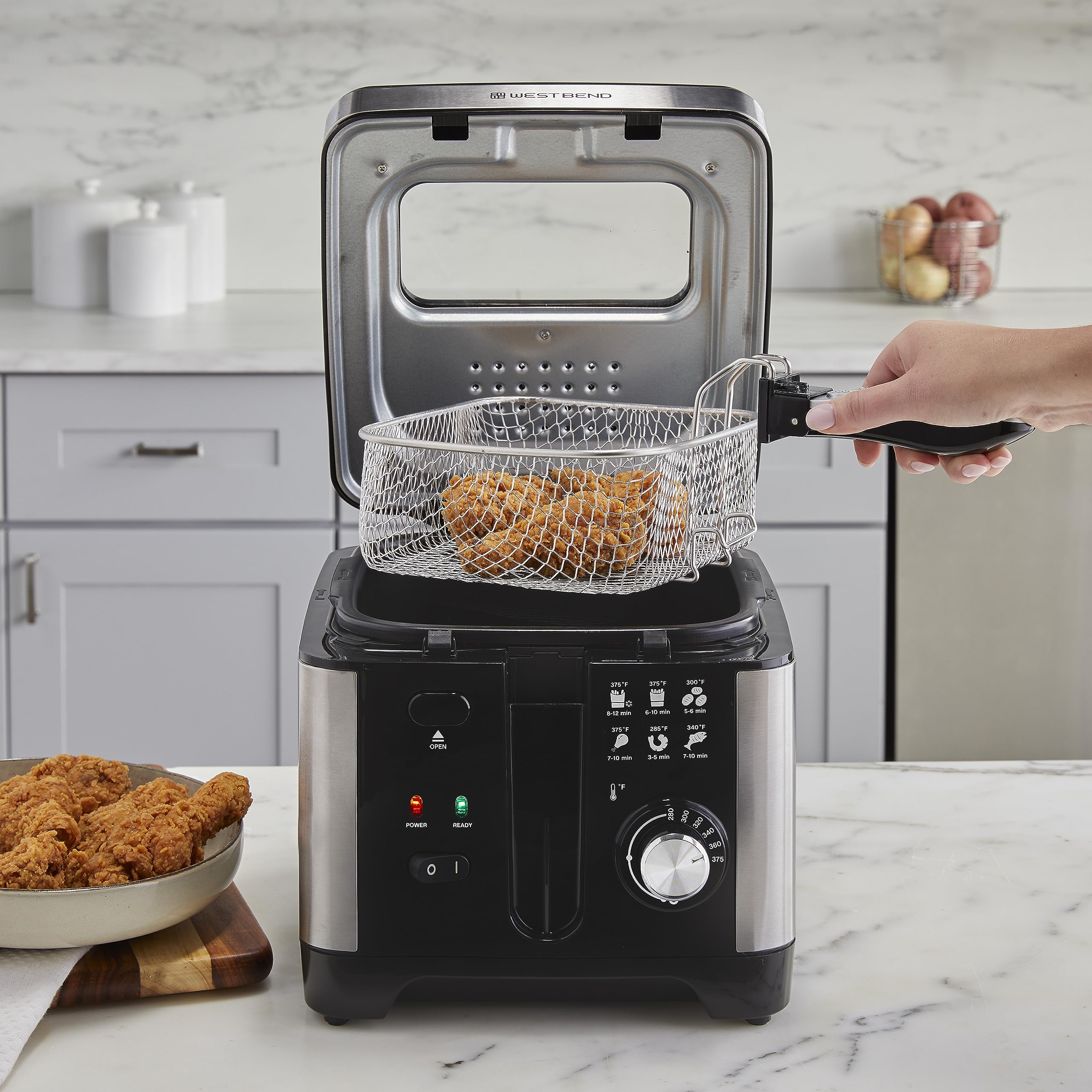 West Bend Deep Fryer, 3L Capacity - Thumbnail 4