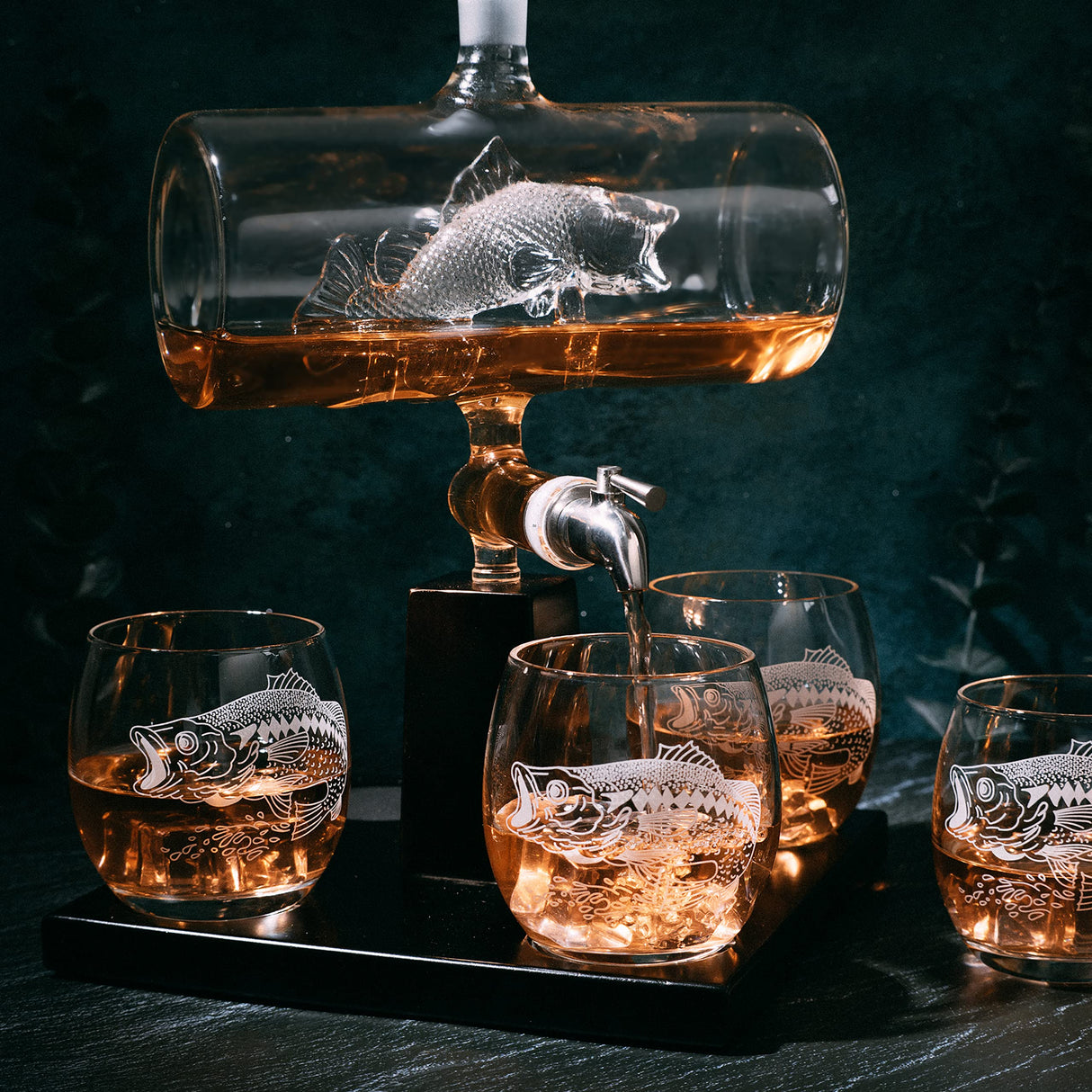 Bass Fish Wine & Whiskey Decanter Set 1100ml by The Wine Savant with 4 Bass Whiskey Glasses, Fishing & Boating Gifts, Drink Dispenser for Scotch, Bourbon The Wine Savant