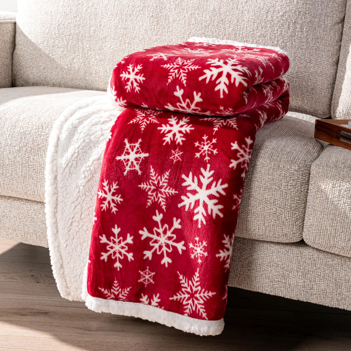 PAVILIA Premium Christmas Sherpa Throw Blanket | Red Snowflake Decoration, Fleece, Plush, Warm, Cozy Reversible Microfiber Holiday Blanket 50 x 60 PAVILIA