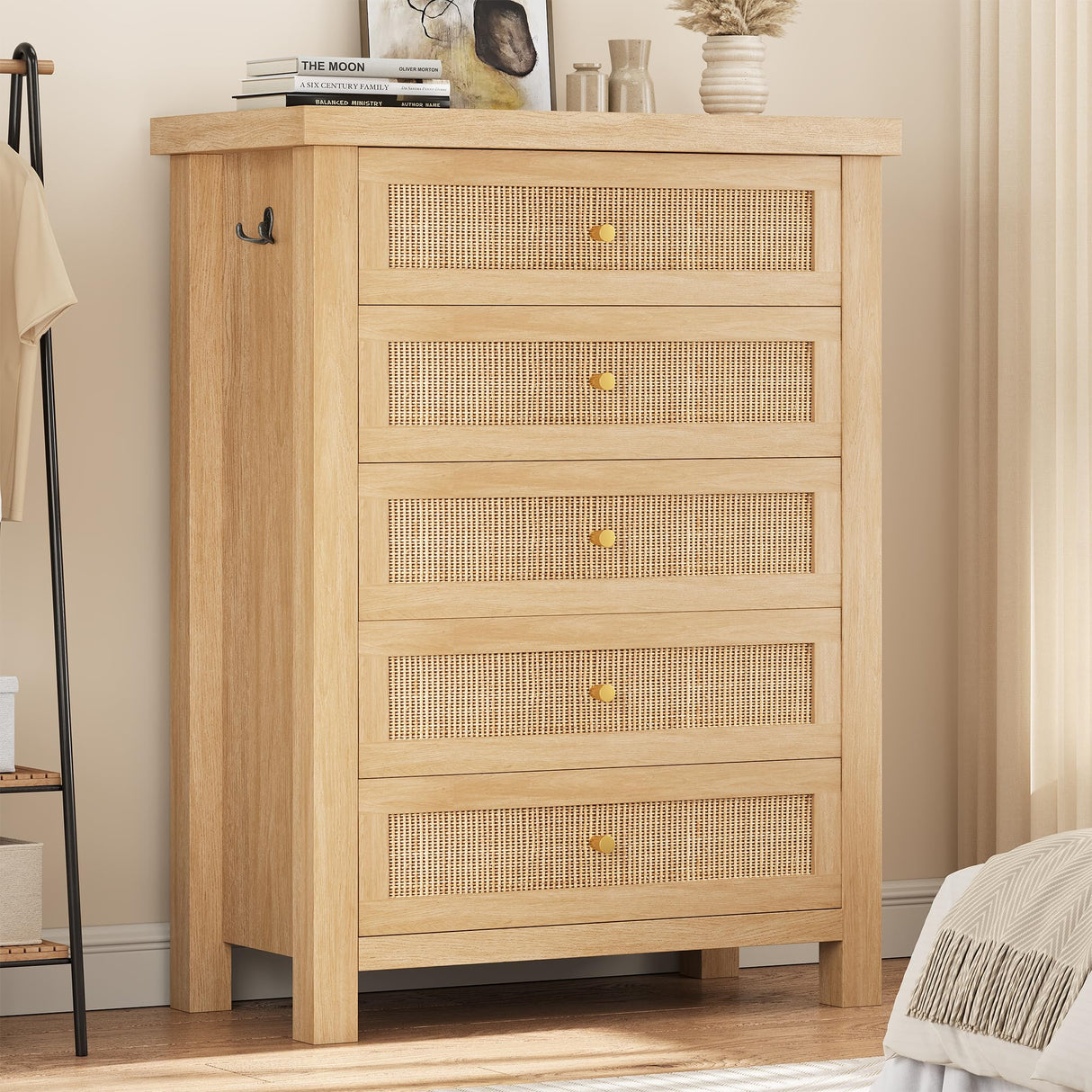 Natural Rattan Dresser for Bedroom with 5 Drawers, Wood Boho Chest of Drawers with Gold Metal Handle, Matte Top Bedroom Tall Dresser with Large Drawers for Living Room, Closet, Hallway, (Nartual Oak) Jocoevol