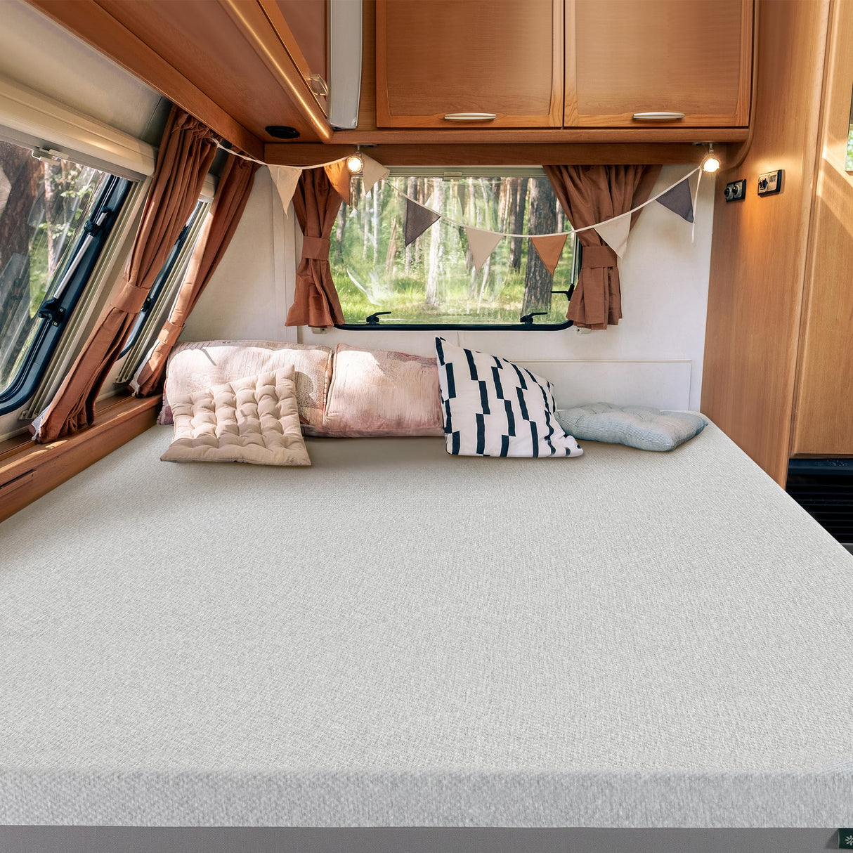 ZINUS 8 Inch Ultima RV Memory Foam Mattress [New Version], Short Queen, Fiberglass Free, Medium Firm Feel, Breathable Memory Foam, Certified Safe Foams & Fabric, Mattress in A Box Zinus