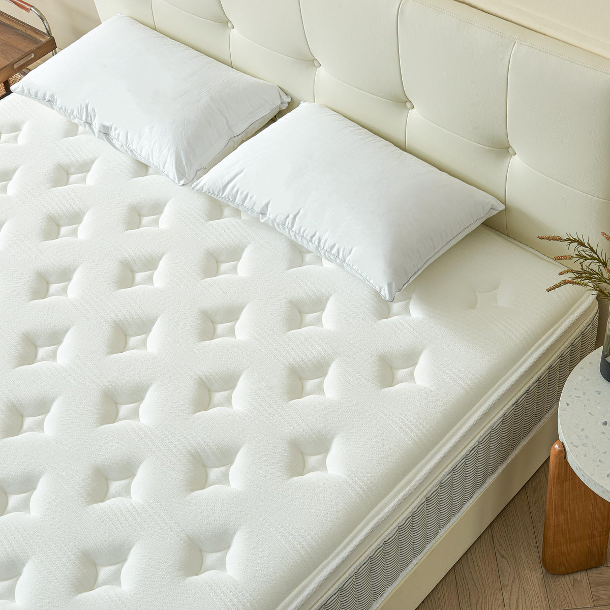 Volantica Queen Mattress, 12 Inch Memory Foam Hybrid Mattress in a Box with Pocket Springs for Motion Isolation, Pressure Relief, Medium Firm, CertiPUR-US Volantica