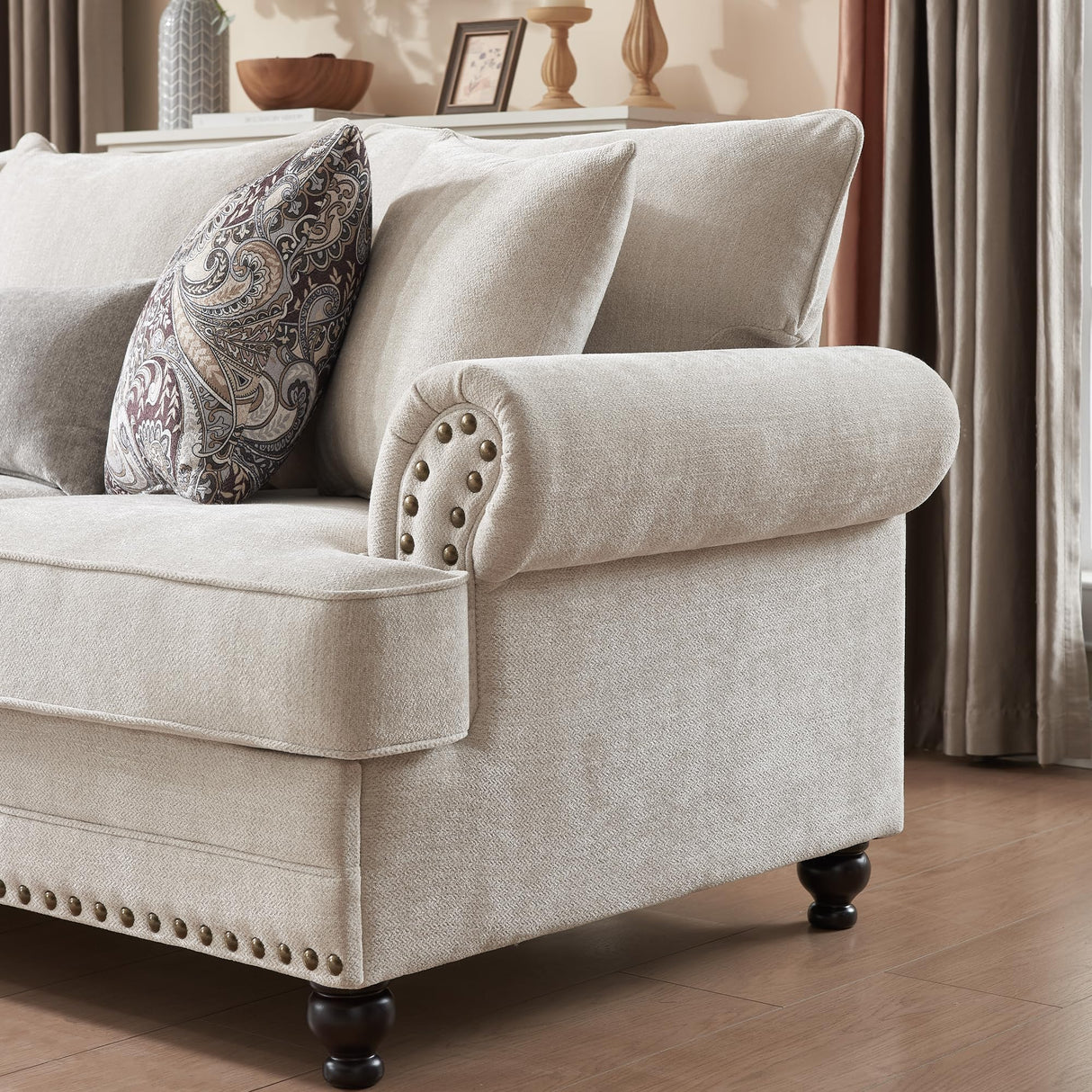 Modern Farmhouse Loveseat Sofa, Chenille Upholstery with Nailhead Trim, Small Couch for Living Room, Bedroom, Office, or Apartment, Includes 4 Accent Pillows Farati