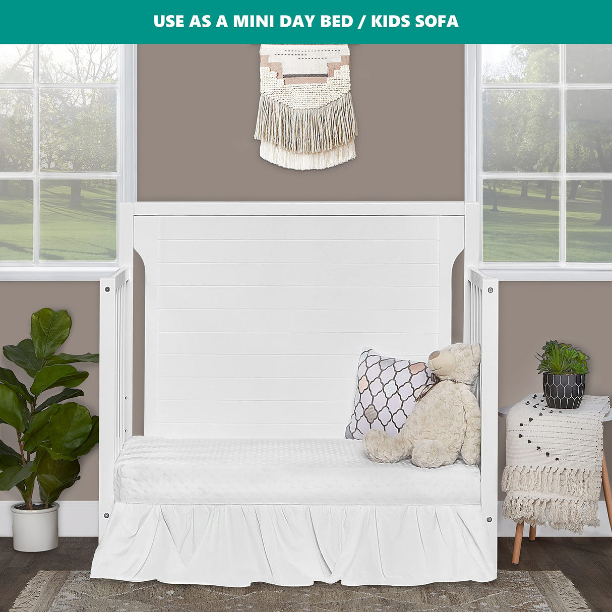Dream On Me Bellport 4 in 1 Convertible Mini/Portable Crib In White, Non-Toxic Finish, Made of Sustainable New Zealand Pinewood, With 3 Mattress Height Settings Dream On Me