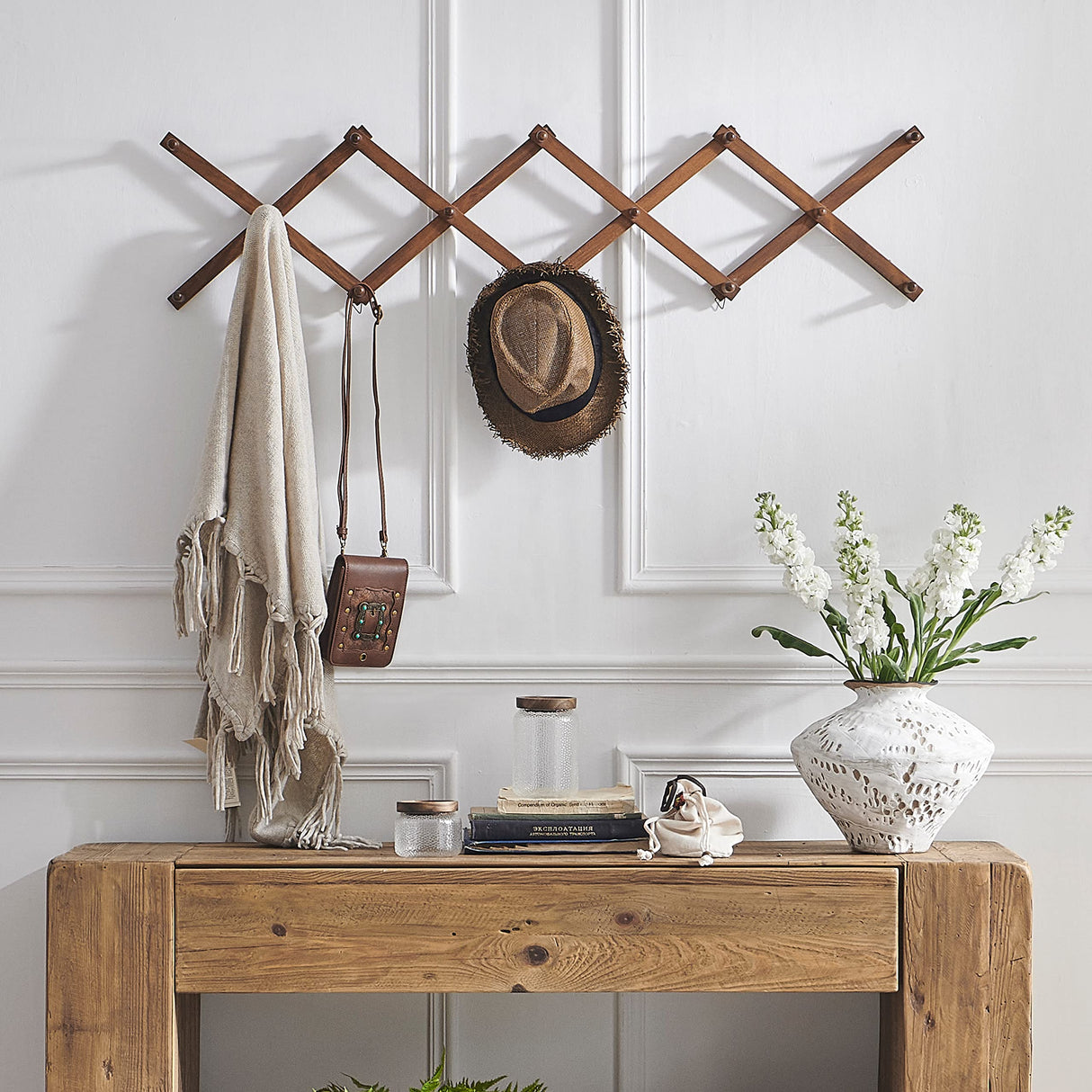 SKOLOO Accordion Wall Hanger, Modern Expandable Coat Rack Wall Mounted, Solid Wooden Wall Hat Rack for Wall, 14 Peg, Walnut SKOLOO