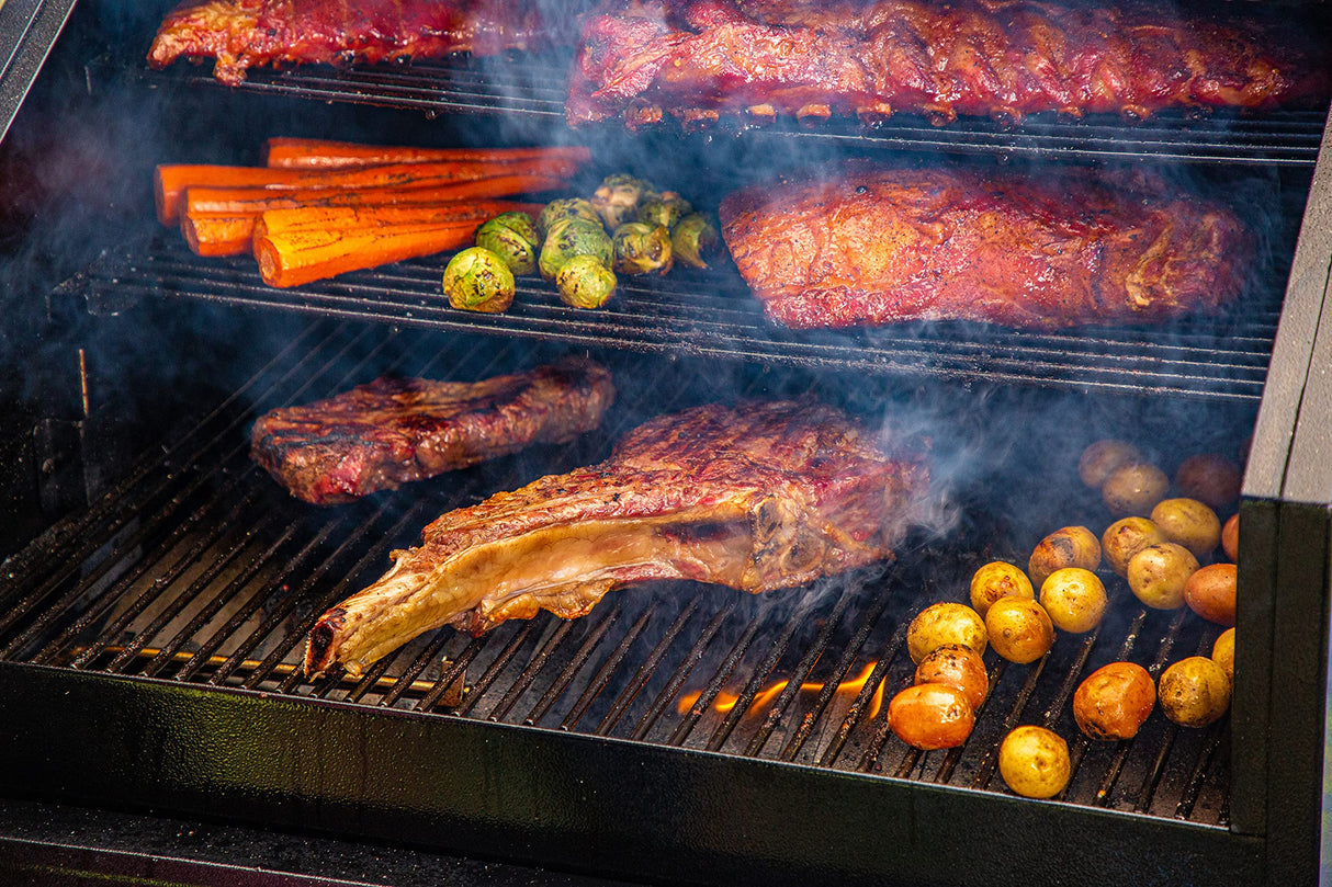 Pit Boss (40 pound Maple Blend) All Natural Hardwood BBQ Wood Pellets for Pellet Grills and Smokers PIT BOSS