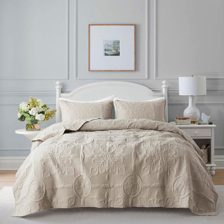 Beige Damask Quilt King Size Bedding Sets with 2 Pillow Shams, Boho Bedspread Lightweight Soft Farmhouse Vintage Bohemian Coverlet Retro Jacquard Pattern Bed Cover for All Season, 3 Pieces B2EVER