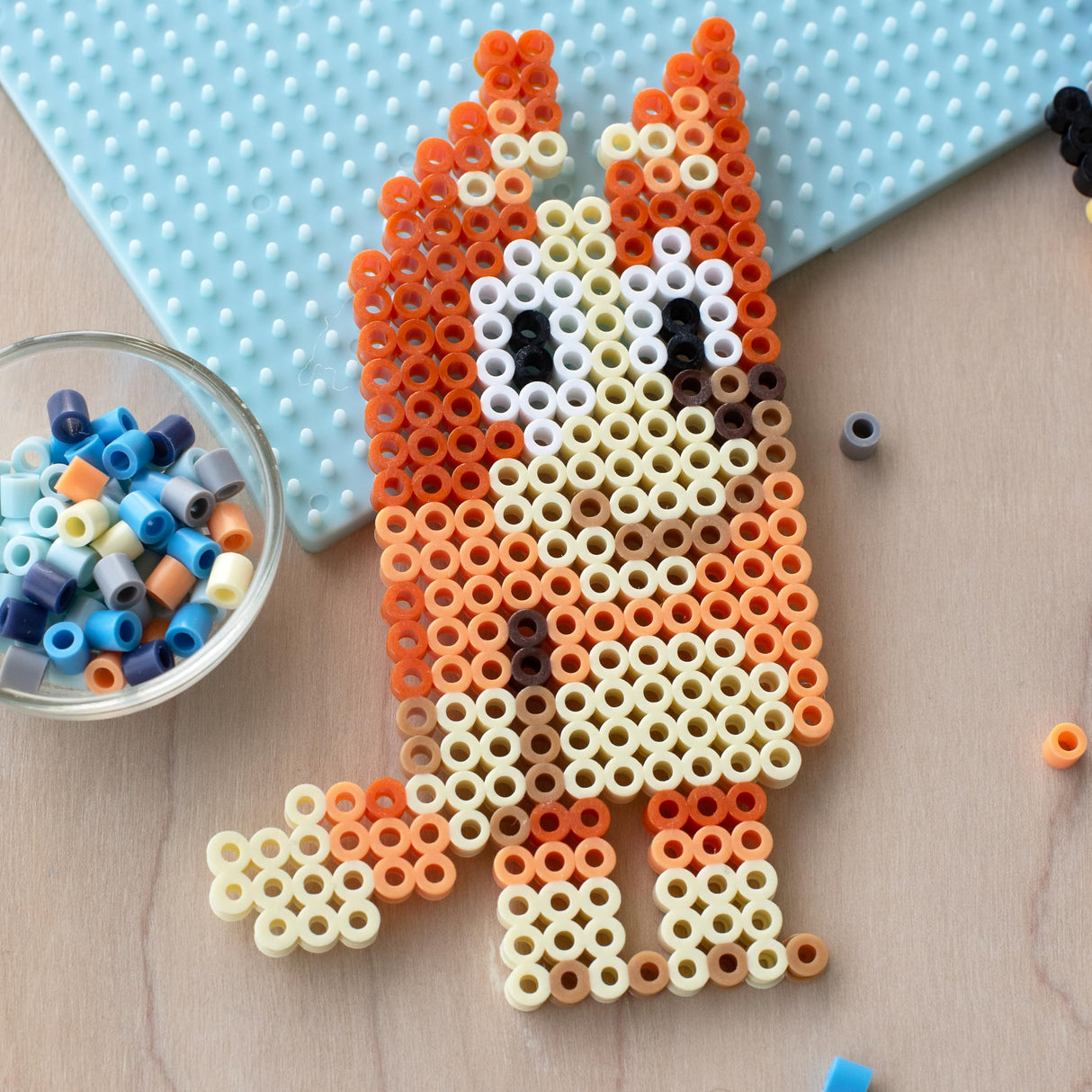 Perler 80-57182 Bluey Fused Bead Deluxe Box Kit, 10 Unique Patterns, Multicolor, 4473 Pieces Perler