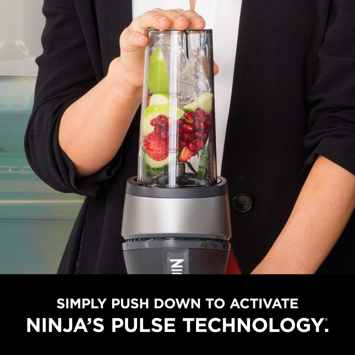 Ninja Fit Compact Personal Blender, Portable Blender for-Smoothies, Shakes, Food Prep, and Frozen Blending, 700-Watt Base, (2) 16-oz. Cups and Spout Lids, Black QB3001SS Ninja