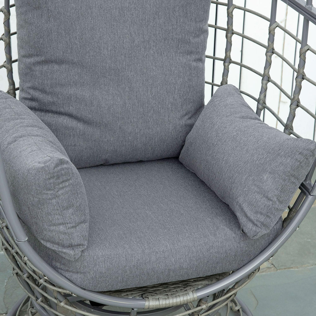 Outsunny Wicker Egg Chair, 360 Rotating Indoor Outdoor Boho Basket Seat with Cushion and Pillows for Backyard, Porch, Patio, Garden, Handwoven All-Weather PE Rattan, Steel Frame, Gray Outsunny