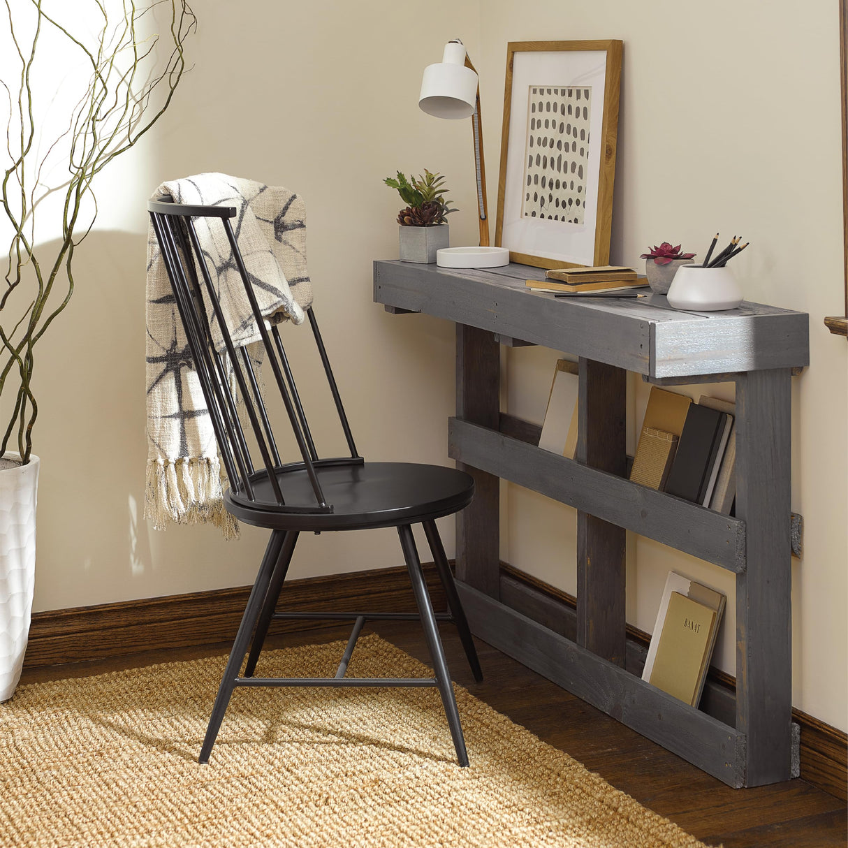 Minwax Fast Drying Polyurethane Protective Wood Finish, Clear Semi-Gloss, 1 Quart Minwax