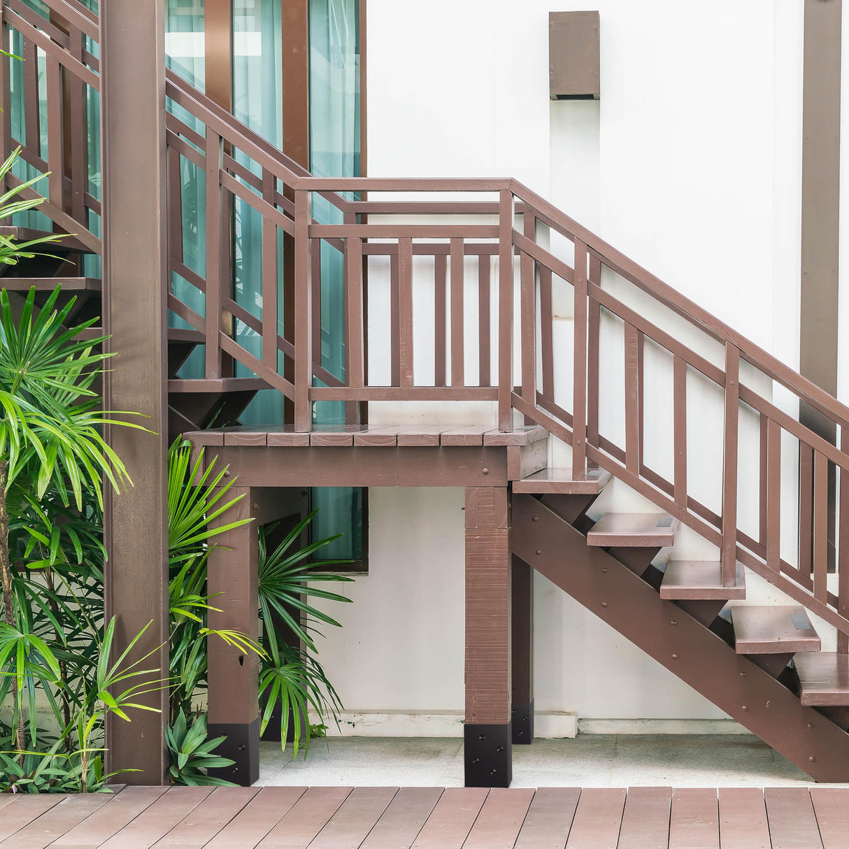 LADECH 4x4 Post Base Holder Ground Spike Use for Concrete Deck - Post Anchor Brackets Metal Black Powder Coated 4 Inches x 4 Inches (Inner Dia 3.5x3.5) 4 Pack LADECH