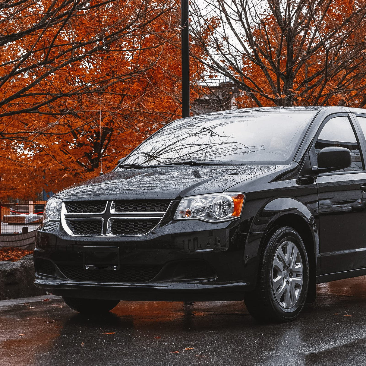 VLINCAR for Dodge Grand Caravan Grille 2011-2020 Front Upper Bumper Grille Replacement Chrome 68088969AC CH1200342 VLINCAR