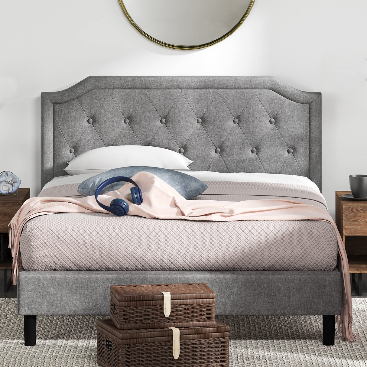 ZINUS Kellen Upholstered Scalloped Platform Bed Frame, Mattress Foundation, Wood Slat Support, No Box Spring Needed, Easy Assembly, Queen Zinus