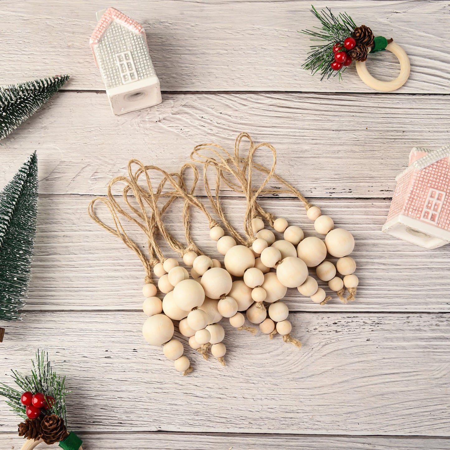 24 Pcs Christmas Tree Ornaments Wood Bead Hanging Decorations Farmhouse Natural Bead Garland Rustic Small Wooden Boho Holiday Minimalist for Neutral Scandi Xmas Tree Hanging Party Decor