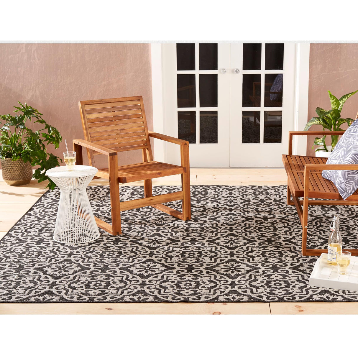 Nicole Miller New York Patio Country Julia Transitional Geometric Indoor/Outdoor Area Rug, Black/Grey, 3'11"x5'2" Nicole Miller New York