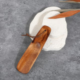 Piriuuo Wood Shoehorn, 6" Short Handle Shoe Horn with Leather Lanyard Non Slip Shoe Lifter Lazy Shoes Aid Tool Easy Wear Helper Shoehorns for Seniors Pregnancy Men Women Kids Piriuuo