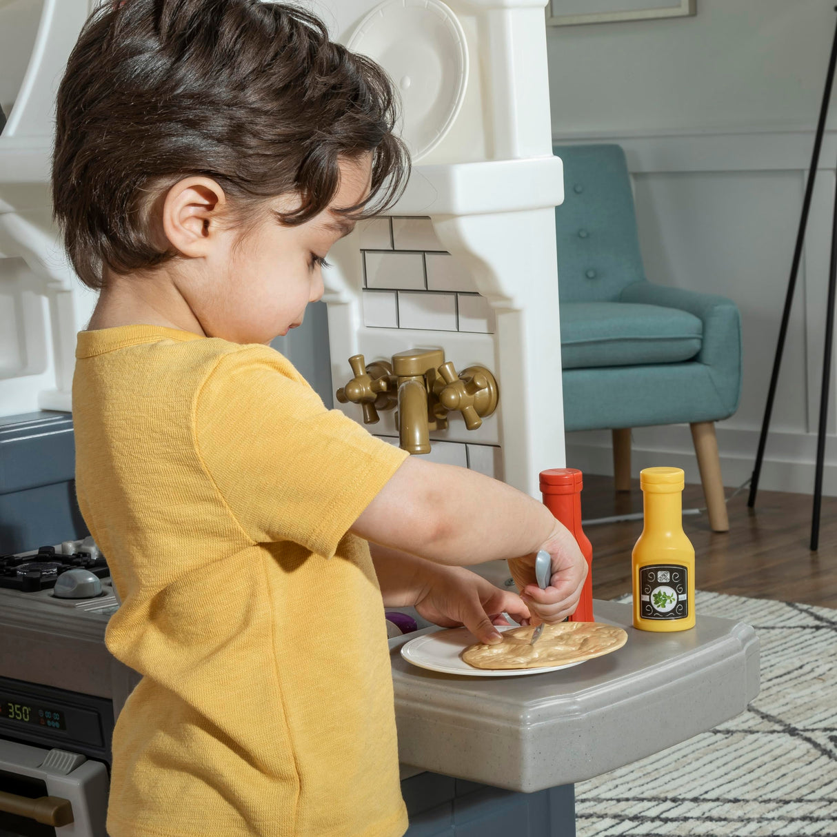 Step2 Gilded Gourmet Kids Kitchen Playset, Indoor/Outdoor Kitchenette, Interactive Play with Lights and Sounds, Made of Durable Plastic, Includes 20 Piece Toy Accessories, for Toddlers 2+ Years Old Step2