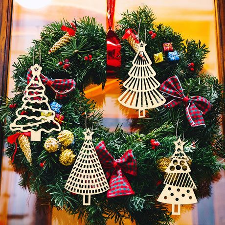Gerrii 36 Pcs Wood Unfinished Christmas Tree Crafts Wooden Christmas Tree Cutouts Ornaments DIY Wooden Crafts Tree Shape to Paint for Christmas Hanging Decorations Home Winter Tree Decor Gerrii
