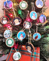 Natural Wood Slices 30 Pcs 3.5-4 Inches Craft Unfinished Wood Kit Predrilled Wooden Rounds with Bark, Wood Circles with Hole, Wood Slices for Crafts Ideal for DIY Projects, Christmas Ornaments ASSIRES