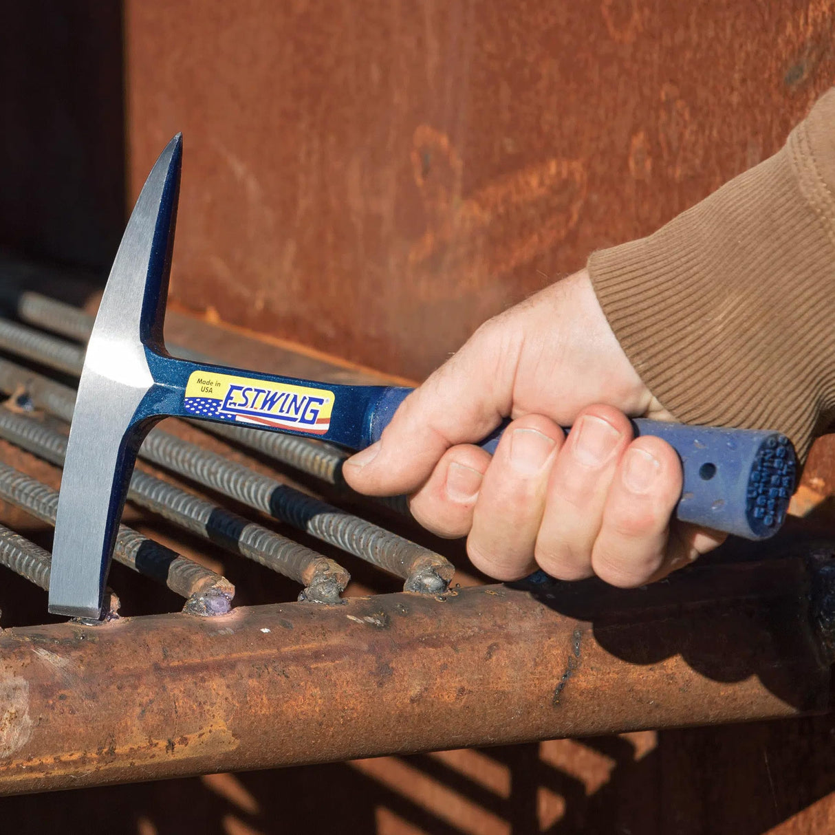 ESTWING Welding/Chipping Hammer - 14 oz Slag Removal Tool with Forged Steel Construction & Shock Reduction Grip - E3-WC Estwing