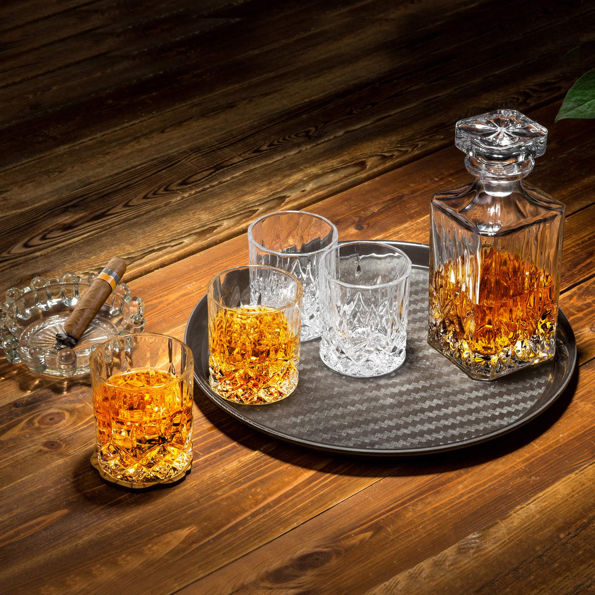 KANARS Whiskey Decanter And Glasses Set in Unique Gift Box - Original Crystal Liquor Decanter Set For Bourbon, Scotch, Vodka, Rum or Whisky, 5-Piece, Gifts for Men Dad KANARS