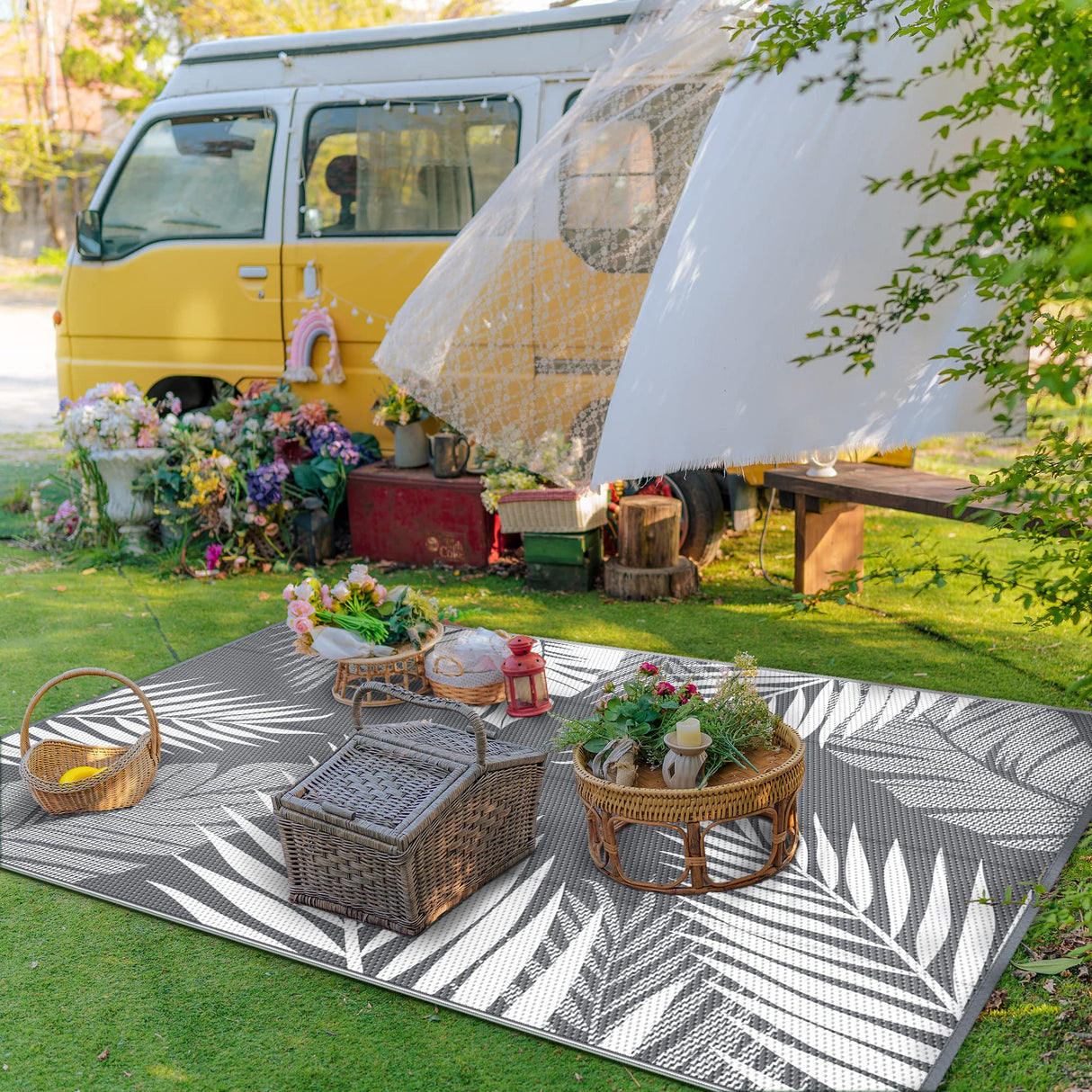 GENIMO Outdoor Rug 5' x 8' Waterproof for Patios Clearance, Reversible Plastic Straw Camping Carpet, Large Area Rugs Mats for RV, Picnic, Backyard, Deck, Balcony, Porch, Beach, Grey&White GENIMO